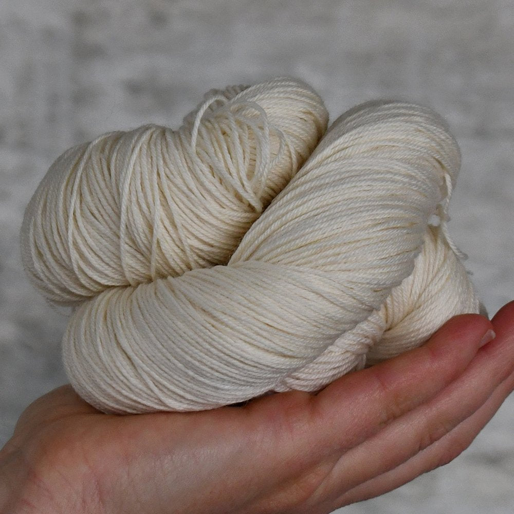 Undyed - SW Merino/Alpaca/Silk 4ply